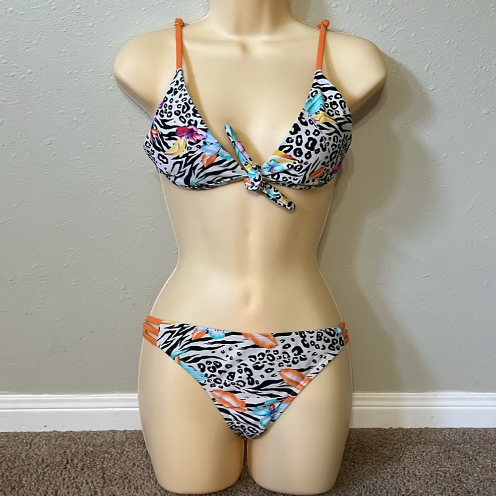 Heat bikini medium top extra large bottom